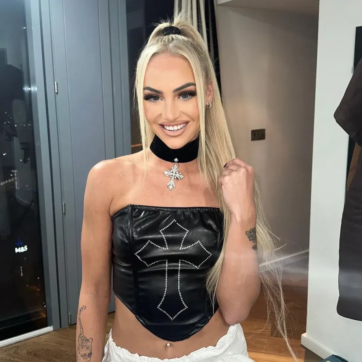 Cea mai sexy jucătoare din lume a plecat fără iubitul celebru în vacanță » Fotbalistul, doar în „tribună” la victoria categorică din Cupă