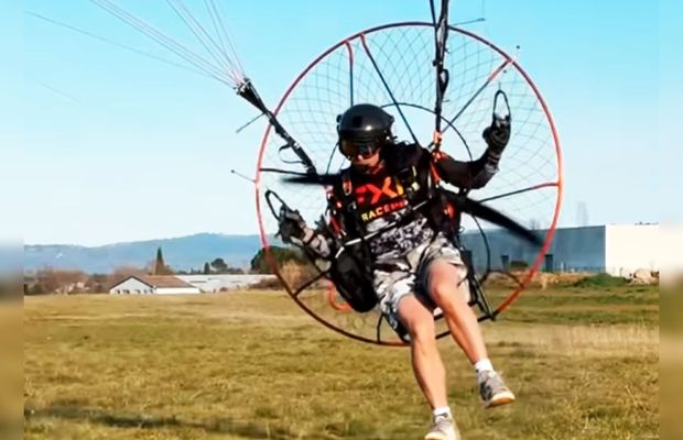 Felix Baumgartner n-ar fi murit din cauza impactului cu solul: prima ipoteză a anchetatorilor și imagini de la locul tragediei