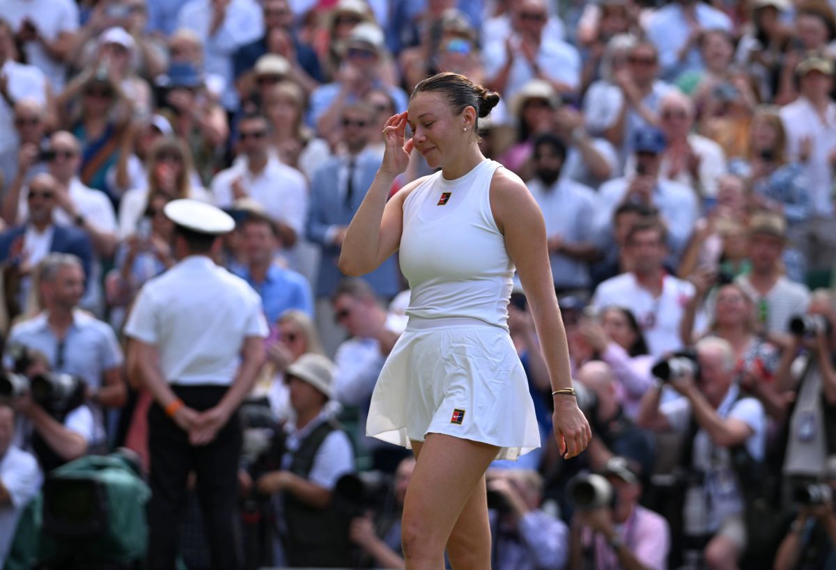 După umilința istorică din finala de la Wimbledon, s-a întors în SUA și s-a dedicat unui alt sport
