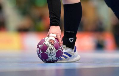 Toate „tunurile” pe fotbal?! 5 exemple exorbitante de bani publici în alte sporturi: salarii de mii de euro în liga a doua, retrogradați cu lefuri lunare de 8.000 de euro!