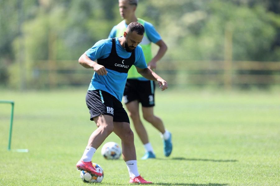 Atacant din Superliga, dat dispărut după transfer: „Nu știm dacă să îl mai credem sau nu!”