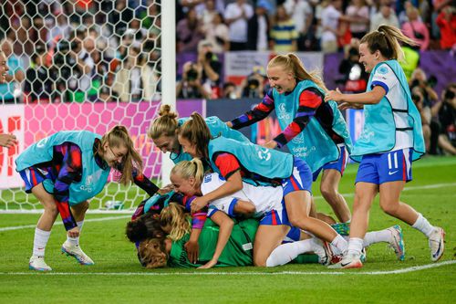 Anglia este în semifinalele Euro 2025, după ce a eliminat dramatic Suedia la loviturile de departajare. Foto: Imago Images