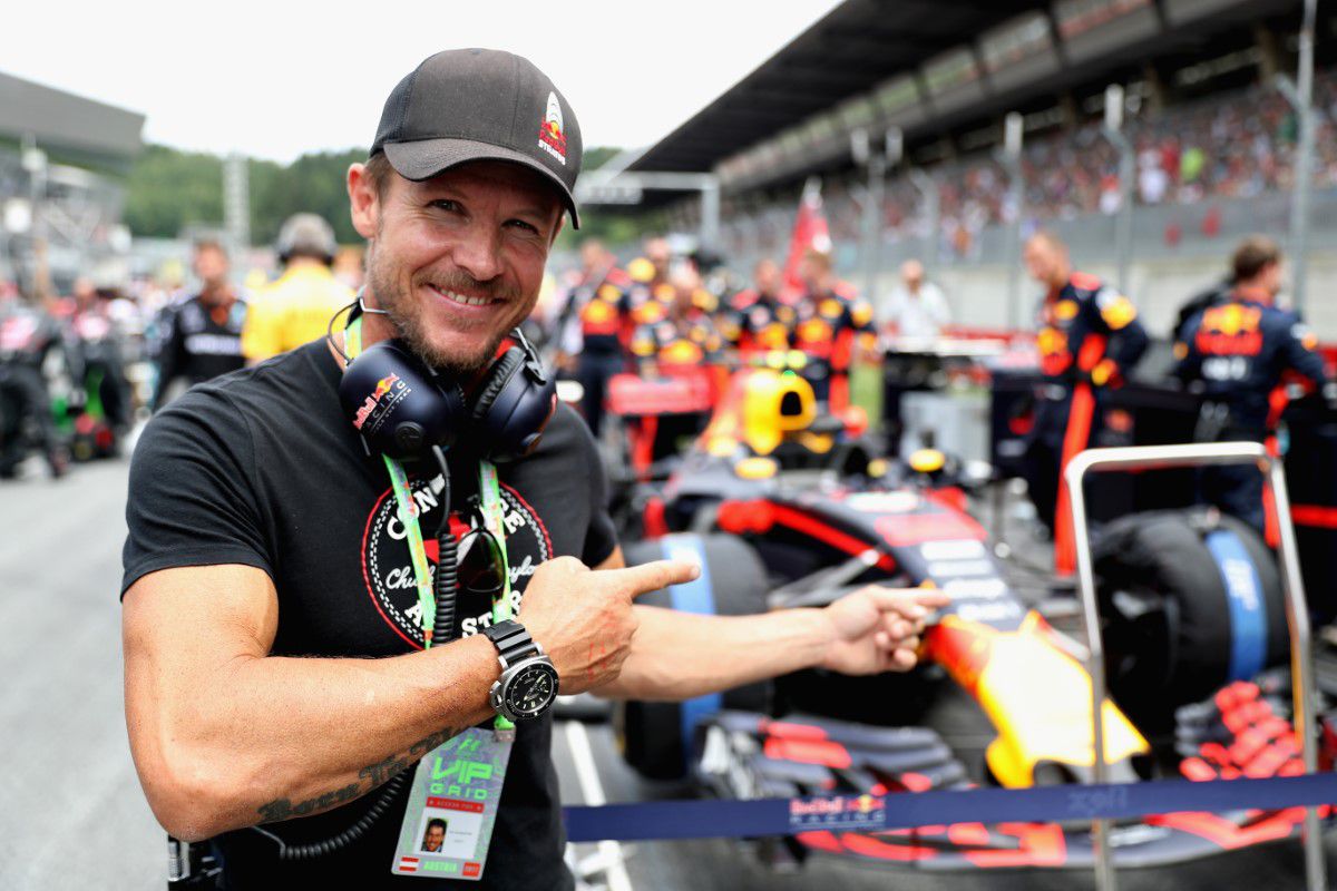 Felix Baumgartner n-ar fi murit din cauza impactului cu solul: prima ipoteză a anchetatorilor și imagini de la locul tragediei