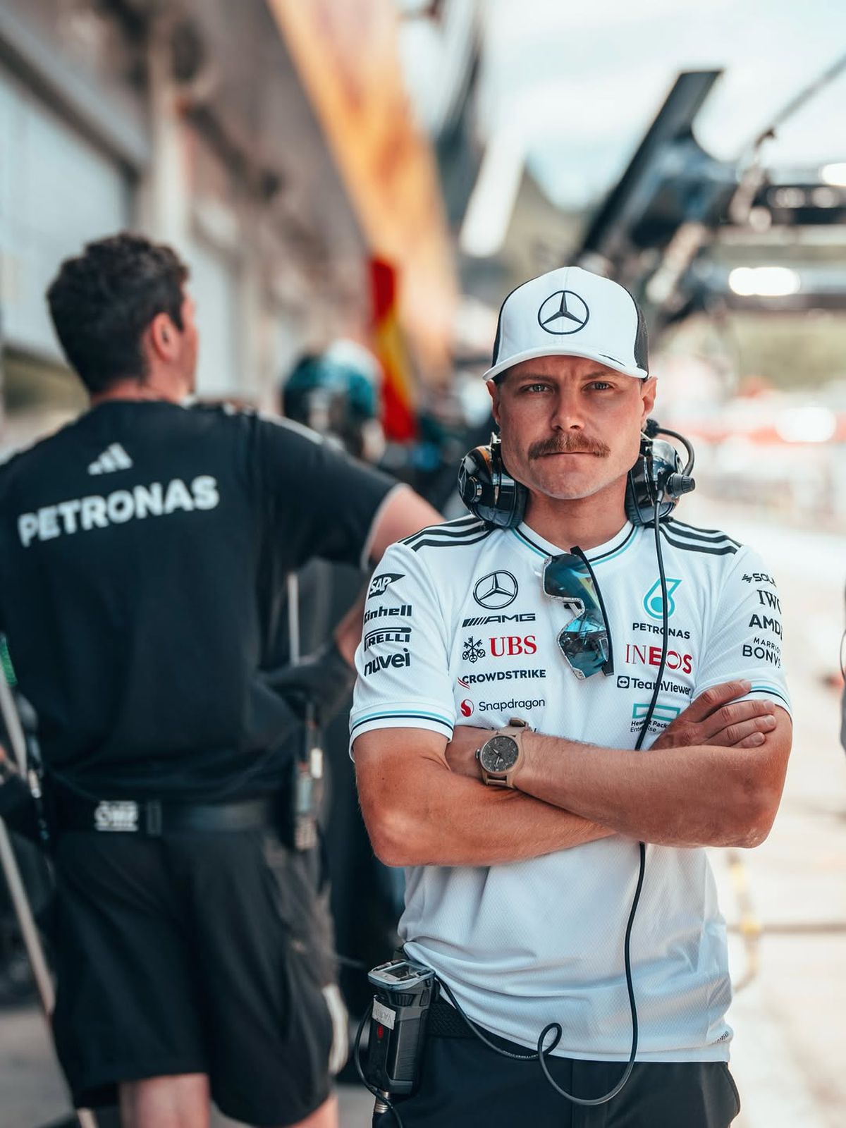 „Eram un trăgător bun” » Pilotul din Formula 1 a fost lunetist în armată: „Dormeam două săptămâni în pădure”