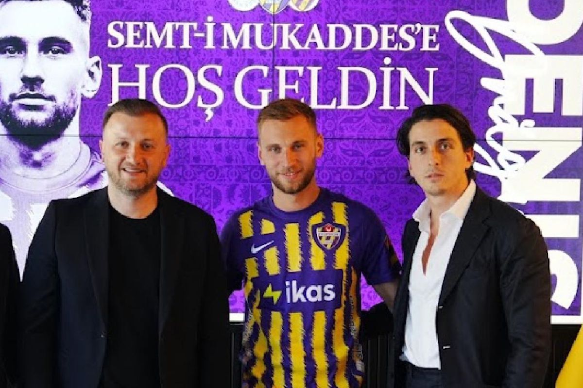 Denis Drăguș, prezentat la Eyupspor