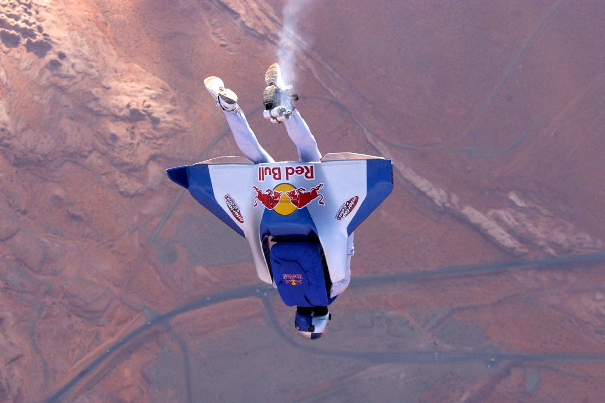 Nu un stop cardiac a fost cauza morții lui Felix Baumgartner! » Expertiza tehnică dezvăluie detalii incredibile