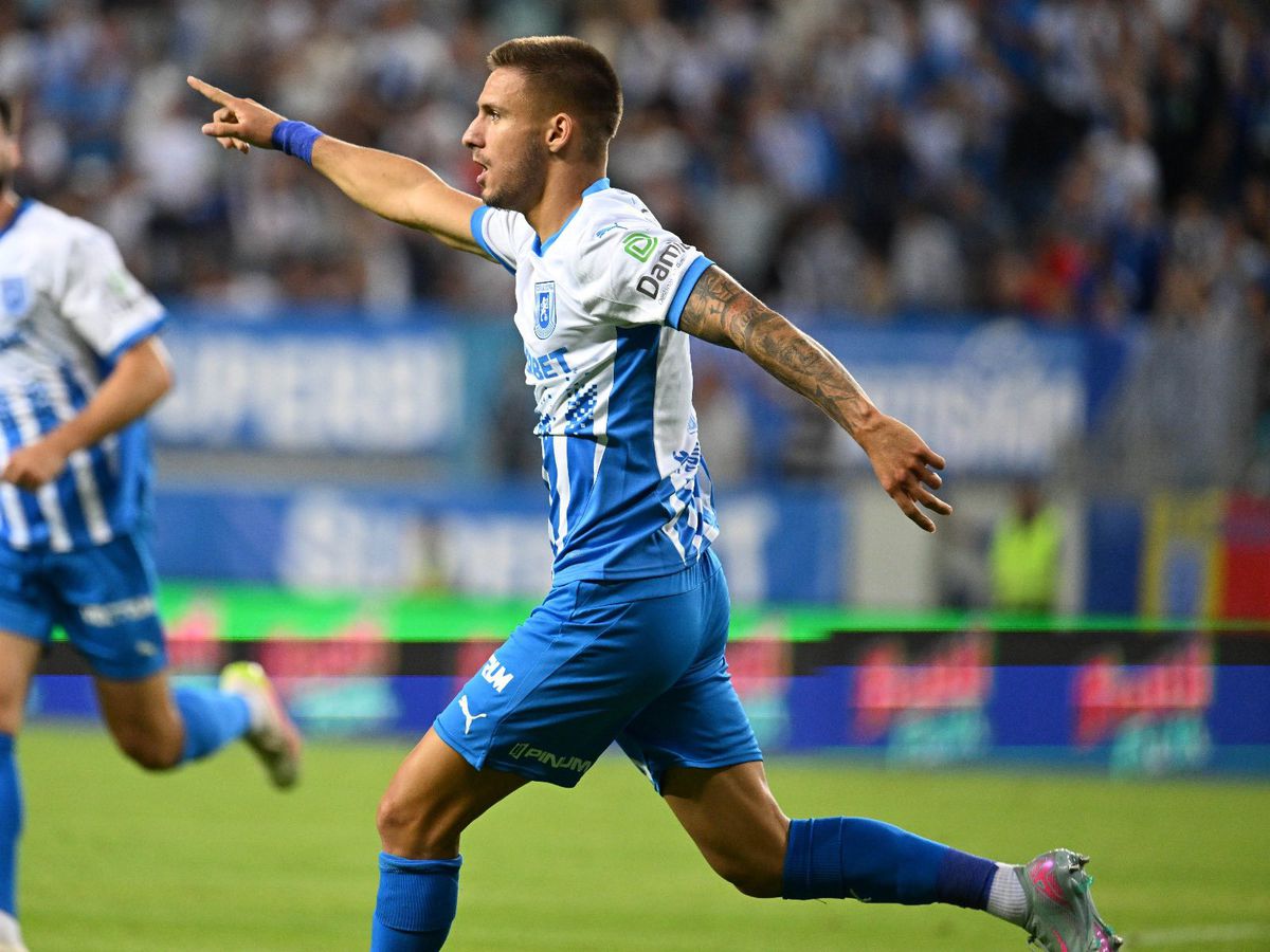 Universitatea Craiova câștigă primul meci din acest sezon! Trupa lui Mirel Rădoi, lider în Superliga