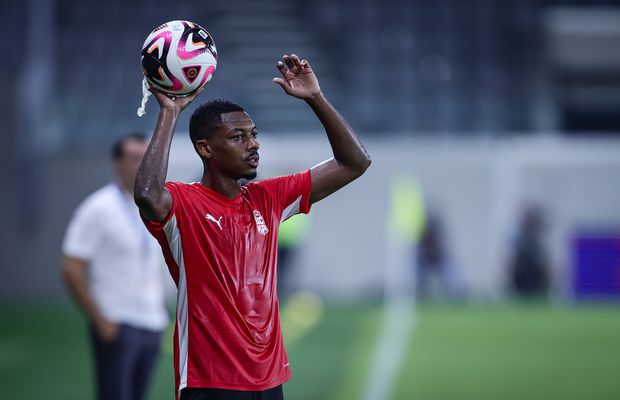 Steve Furtado, prezentat în Superligă! Are 17 meciuri în naționala țării lui