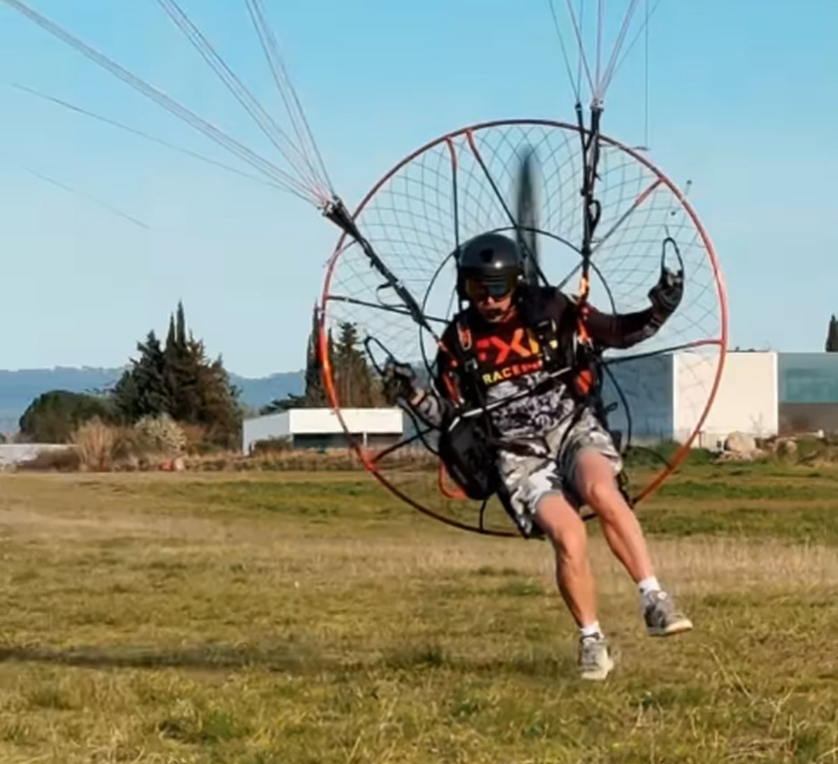 Decesul lui Felix Baumgartner, ultimele imagini surprinse de Mihaela Rădulescu