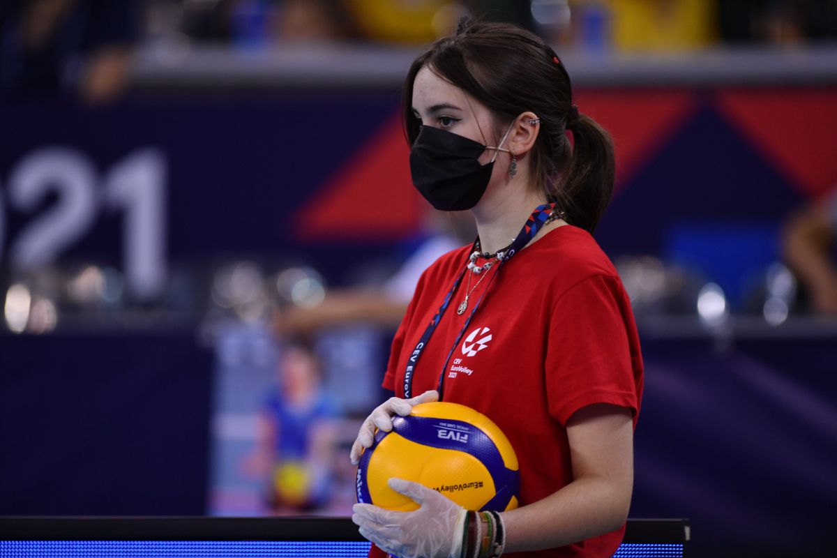 România a pierdut primul meci de la Campionatul European de volei feminin! Ce șanse au „tricolorele” la calificarea în „optimi”