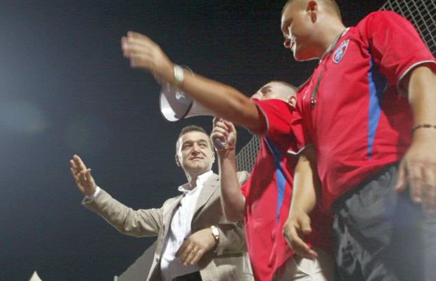 „Vă simțiți bine când suporterii vă scandează numele?” » Răspunsul lui Gigi Becali: „Mă enervează! Pe cuvânt!”