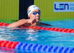 Cum l-a felicitat marele Phelps pe David Popovici: „De mic îmi doream să mă cunoască cineva atât de important”