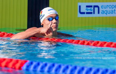 Cum l-a felicitat marele Phelps pe David Popovici: „De mic îmi doream să mă cunoască cineva atât de important”