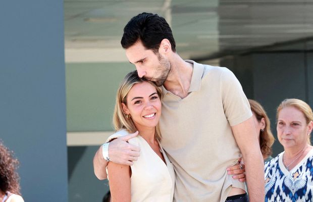 A ieșit din spital după 82 de zile! Mesajul lui Mbappe pentru coechipierul care a fost aproape de moarte