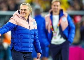 FIFA a introdus o nouă regulă: crește numărul femeilor pe bancă
