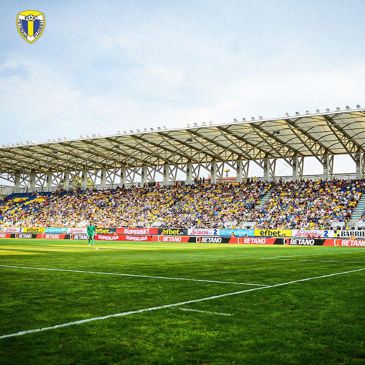 10 informații de la Petrolul - FCU Craiova » Slănină cu ceapă pentru arbitri, lacrimi de fericire, ture suplimentare + derapajul galeriei