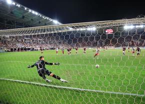 Rapid continuă criza! Neil Lennon, pe făraș » Dinamo iese vie din Giulești, după un derby cu două penalty-uri