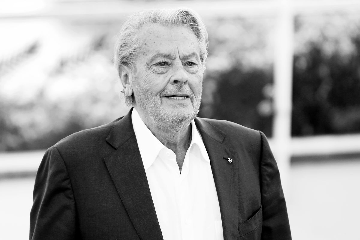 S-a stins din viață Alain Delon, legendarul actor mare pasionat de sporturile cu motor » Martorul unui moment celebru din Formula 1