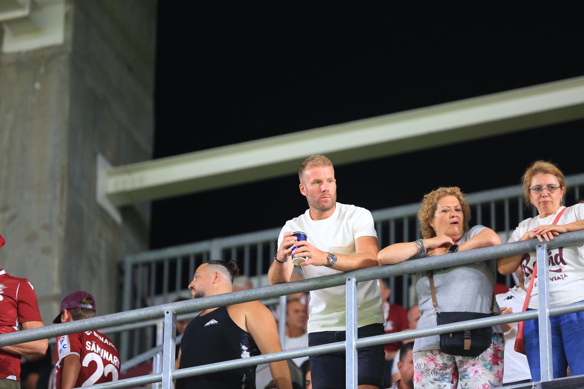 Dinu „Vamă” Gheorghe a reapărut pe stadionul din Giulești la derby-ul Rapid - Dinamo / 18 august 2024