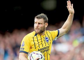 Au scris o... altfel de istorie în Premier League: titularul din prima etapă e cu 7 ani mai în vârstă decât antrenorul!