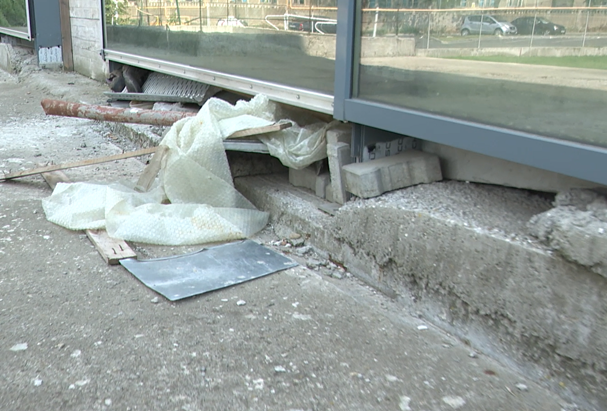 La 10 ani de la demararea lucrărilor, Complexul Olimpic de natație de la Brăila zace inutil cu milioane de euro din bani publici tocați: „Sper ca vorbele lui David Popovici să nu fie în zadar”