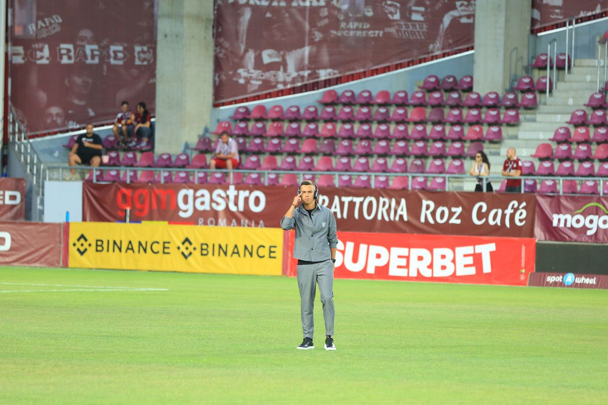 Ce au găsit „câinii” în vestiarul din Giulești: „Să o iubească la fel ca pe mă-sa și ca pe ta-su!”