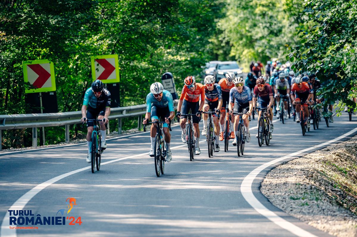 Final neașteptat în etapa 4 din Turul României » Liderul clasamentului general a abandonat cursa! Urmează etapa finală de la București