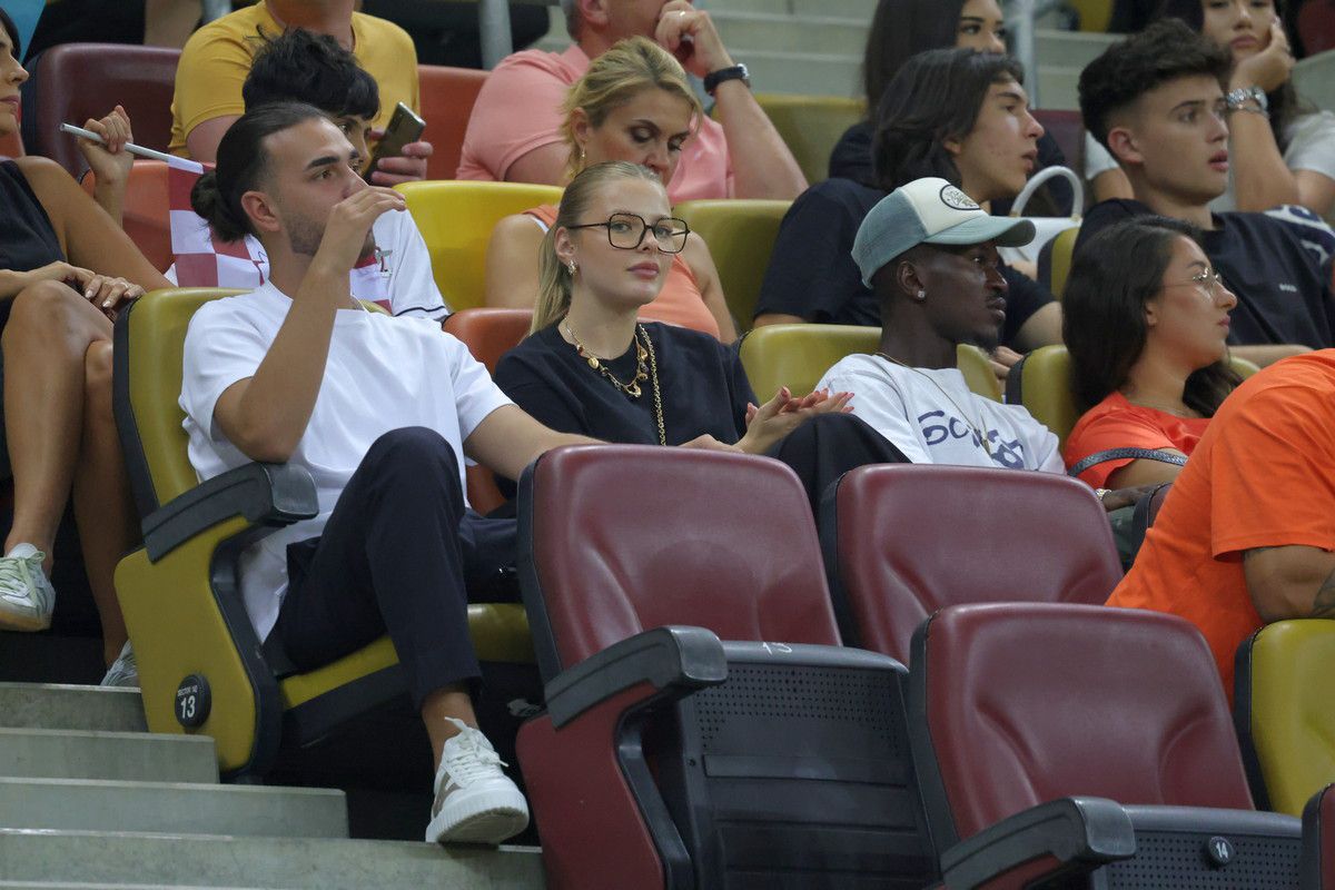 Gol pe teren și show în tribune » Antonia, iubita lui Daniel Bîrligea, a furat privirile la derby