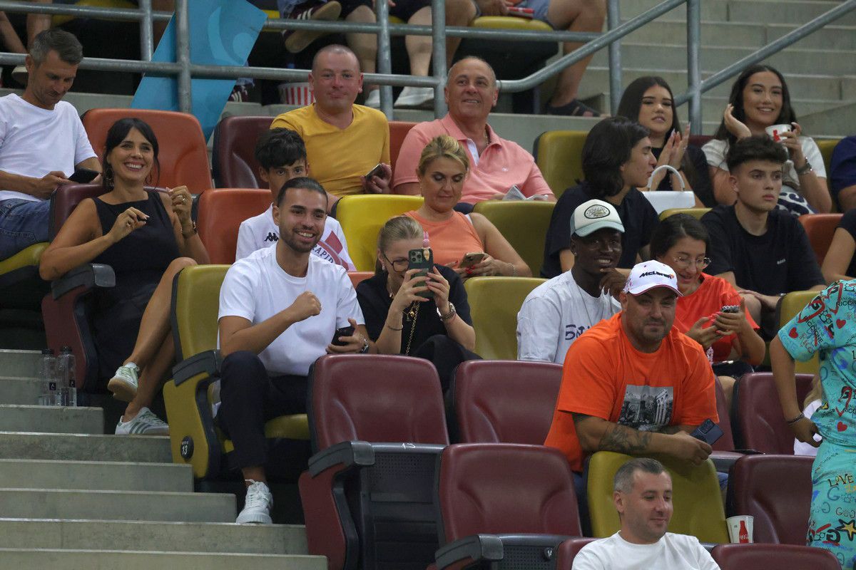 Gol pe teren și show în tribune » Antonia, iubita lui Daniel Bîrligea, a furat privirile la derby