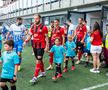Copiii care au însoțit fotbaliștii la Csikszereda - Universitatea Craiova au purtat tricouri cu însemnele Ținutului Secuiesc