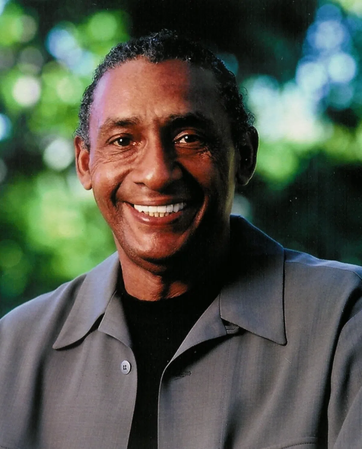 „Picasso din vestiar”.  Ernie Barnes a umplut galeriile de artă cu fotbal american, box și baschet