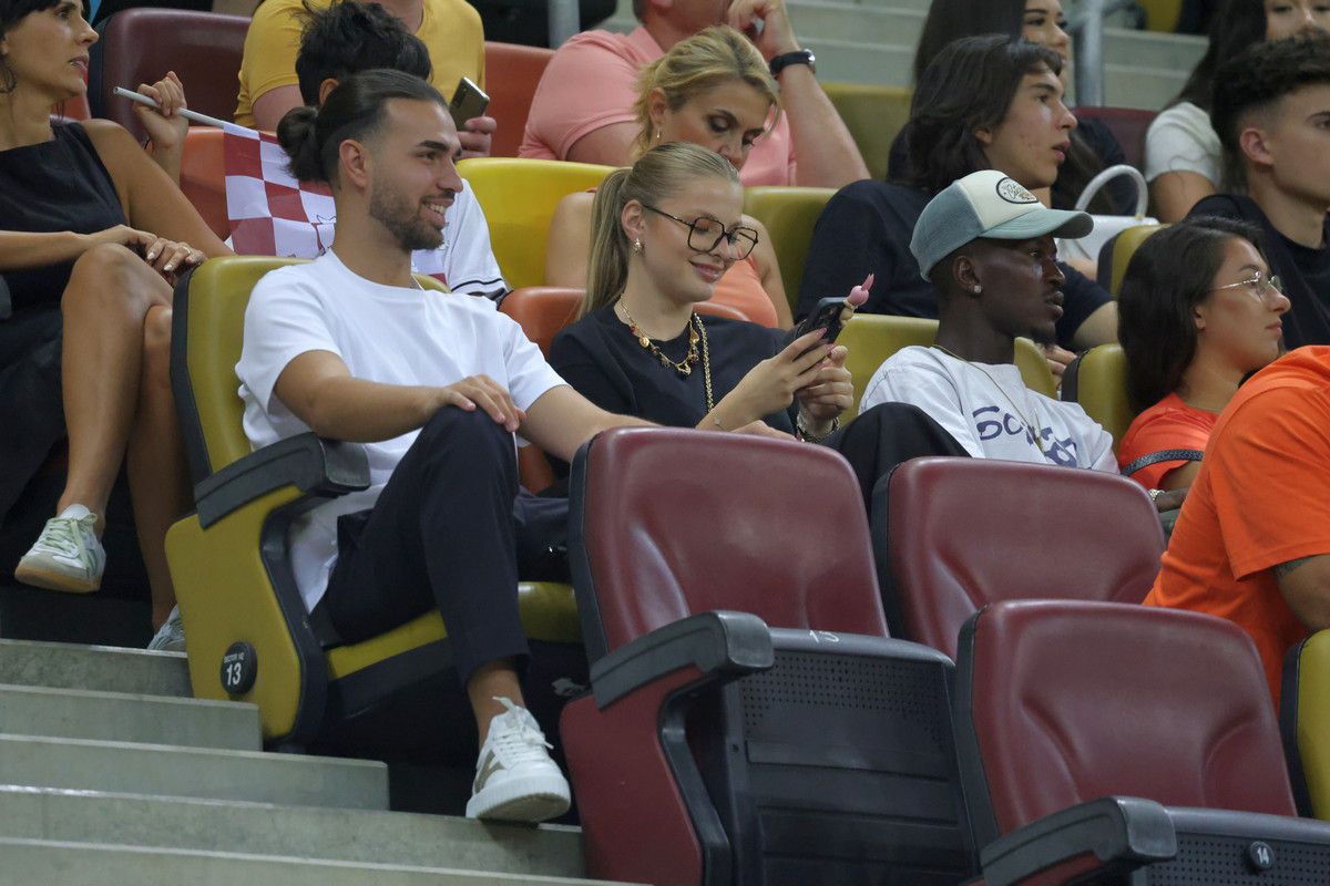 Gol pe teren și show în tribune » Antonia, iubita lui Daniel Bîrligea, a furat privirile la derby