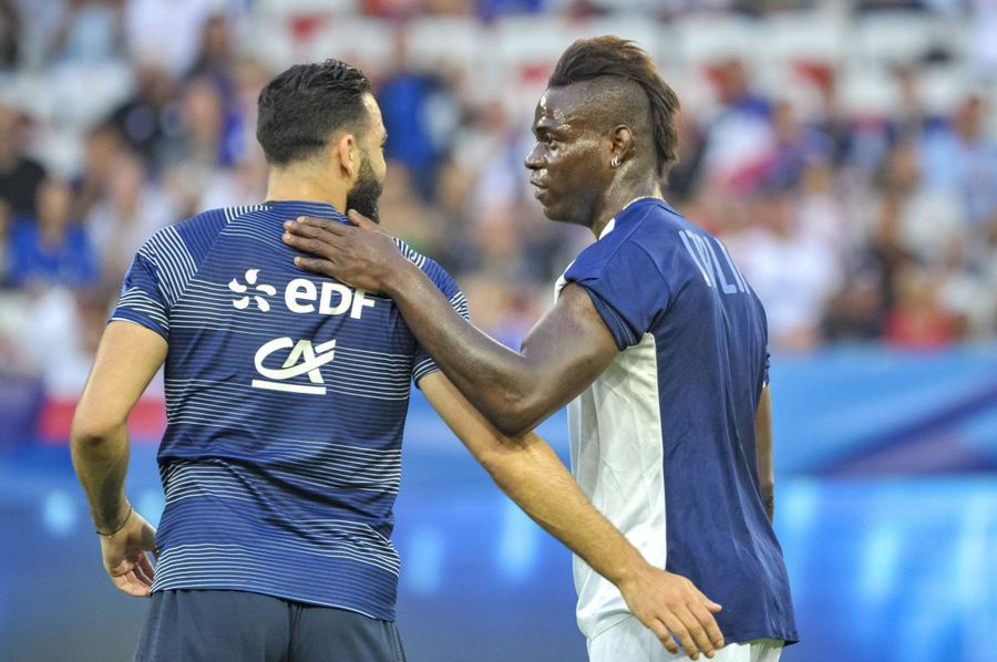 Adil Rami și Mario Balotelli au fost parteneri de nebunii pentru o jumătate de an în 2019 la Marseille / Foto: Imago Derapaj suburban la adresa lui Lamine Yamal: „Are apucături de pușcăriaș. Așteaptă întâi să faci ceva, fiu de curvă!”