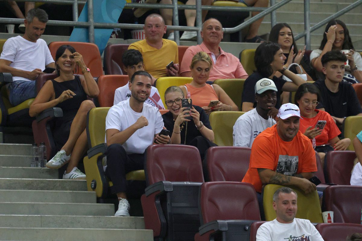 Gol pe teren și show în tribune » Antonia, iubita lui Daniel Bîrligea, a furat privirile la derby