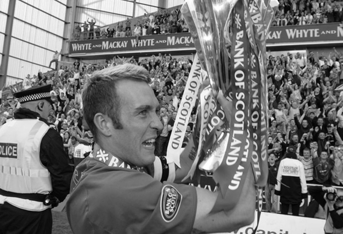 Tragedie: Fernando Ricksen a murit la 43 de ani » Suferea din 2013 de scleroză laterală amiotrofică