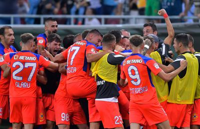 Iordănescu pregătește surpriza pentru Mutu » Pe cine vrea să mizeze în FCU Craiova - FCSB + Două noutăți de ultimă oră și la olteni