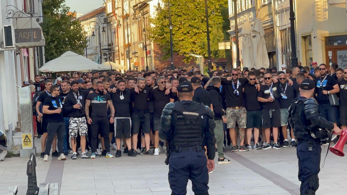 FOTO FCU Craiova - FCSB, suporteri olteni în oraș 18.09.2021