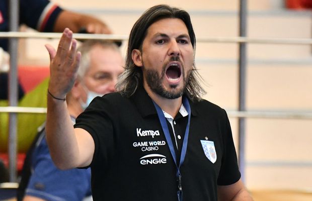 Adi Vasile, exasperat în timpul eșecului cu Rostov: „Ori faceți asta, ori vom arăta ca niște funduri, ca naiba!” + explicațiile prestațiilor sub așteptări