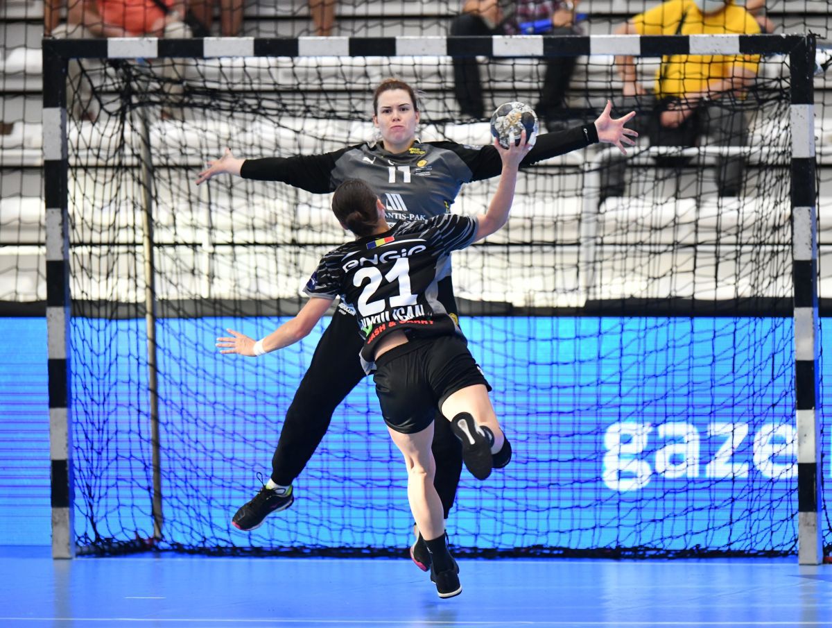 CSM București pierde clar cu Rostov-Don în Liga Campionilor! Cristina Neagu, prestație de dat uitării