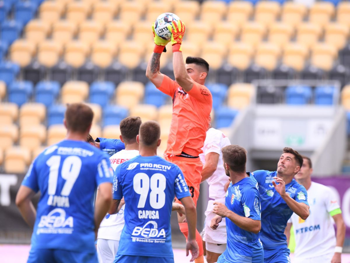 Chindia - Farul 2-0 » Fundașul de națională l-a „îngropat” pe Hagi! Al doilea eșec al sezonului pentru dobrogeni