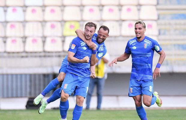 Chindia - Farul 2-0 » Fundașul de națională l-a „îngropat” pe Hagi! Al doilea eșec al sezonului pentru dobrogeni