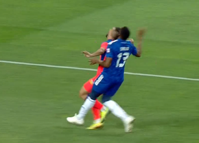 Penalty acordat de asistent în FCU Craiova - FCSB! » Ce arată reluările TV