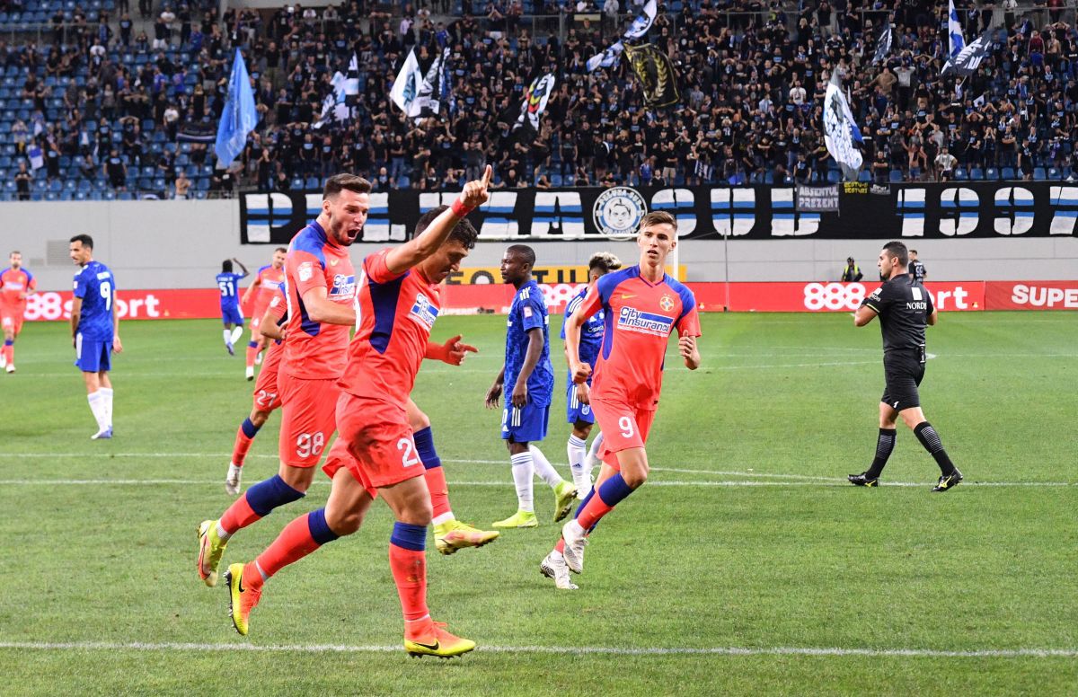 Penalty acordat de asistent în FCU Craiova - FCSB! » Ce arată reluările TV + verdictul specialistului