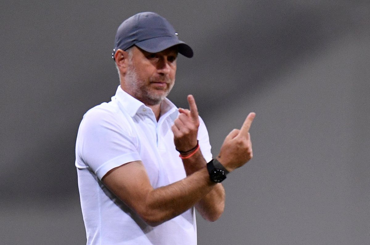 Edi Iordănescu despre mutarea din a doua repriză: „E bine că decid eu când fac schimbările, așa că îl bag când doresc!” + L-a deranjat declarația lui Crețu