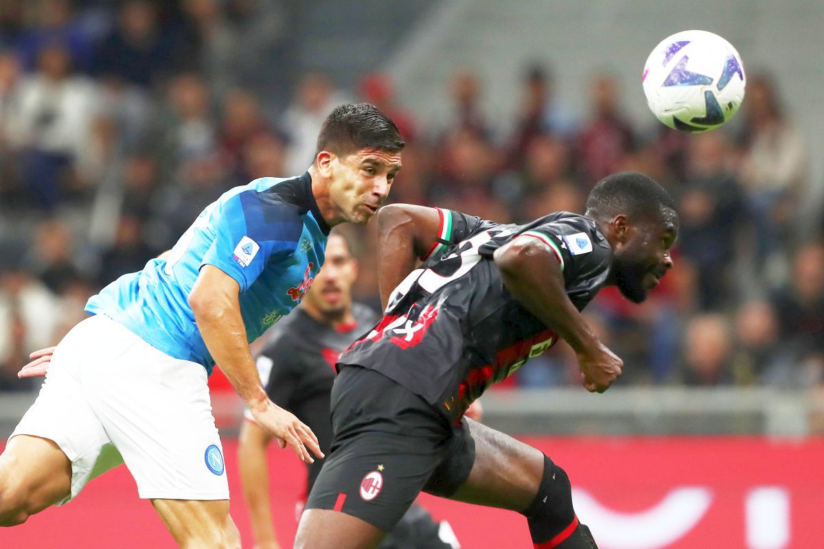 Napoli dă lovitura pe terenul lui AC Milan și urcă pe primul loc în Serie A » Clasamentul actualizat din Italia