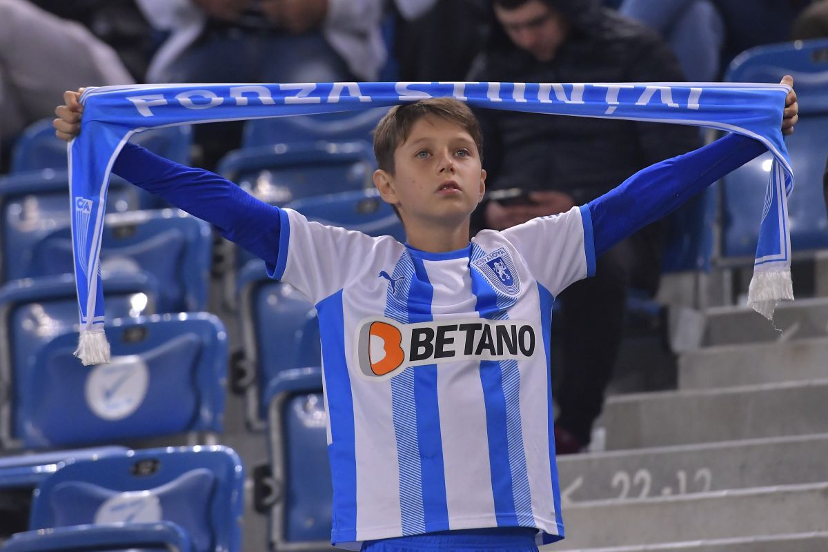 În miez de noapte, Nicolae Dică a cedat și și-a mitraliat în premieră jucătorii: „Luăm 3 goluri din două degajări, gafe rușinoase pentru Steaua! NU joc eu”