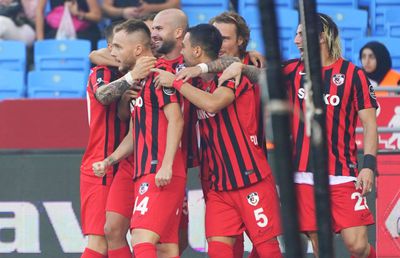 În ciuda lui Edi » Alexandru Maxim, bijuterie de gol în poarta campioanei Turciei! A luat mingea de la centru și a driblat tot