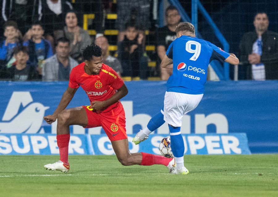 Siyabonga Ngezana, în meciul Farul - FCSB 0-1/ FOTO: Raed Krishan (GSP) Dragomir îl contrazice pe Becali: „Nu e așa mare fotbalist cum îl vede Gigi, e superficial”