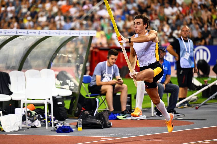 Armand Duplantis în elan Foto Imago