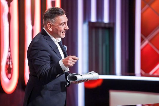 Ilie Dmitrescu, în platoul „Chefi la cuțite”. 
Foto: Antena 1